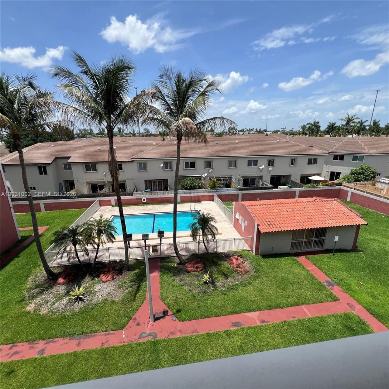 8425 NW 8th St , Unit 406, Miami, FL 33126 Photo
