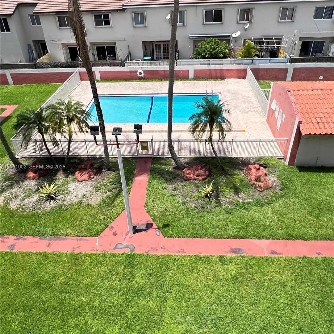 8425 NW 8th St , Unit 406, Miami, FL 33126 Photo