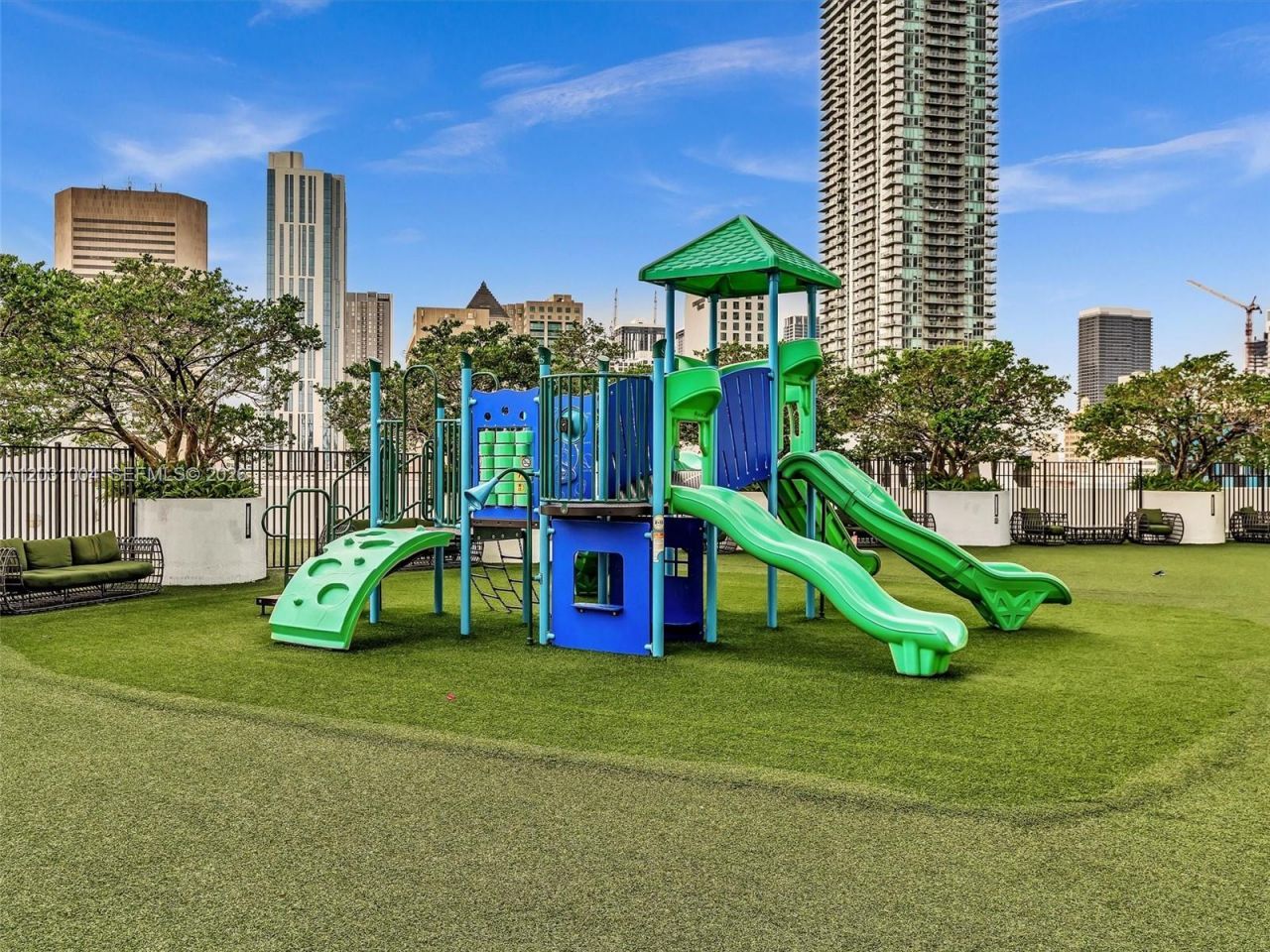 90 SW 3rd St , Unit 2013, Miami, FL 33130 Photo