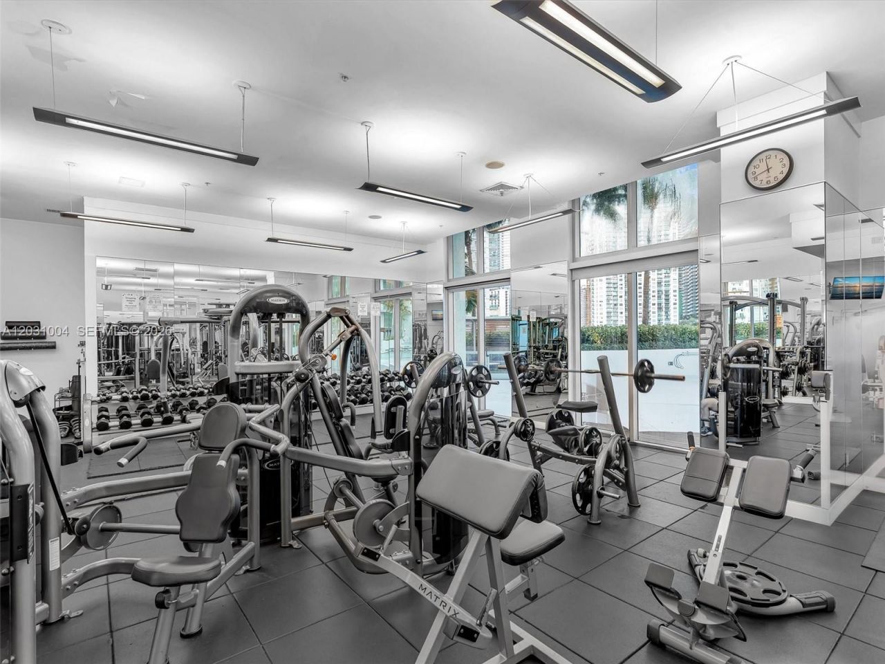 90 SW 3rd St , Unit 2013, Miami, FL 33130 Photo