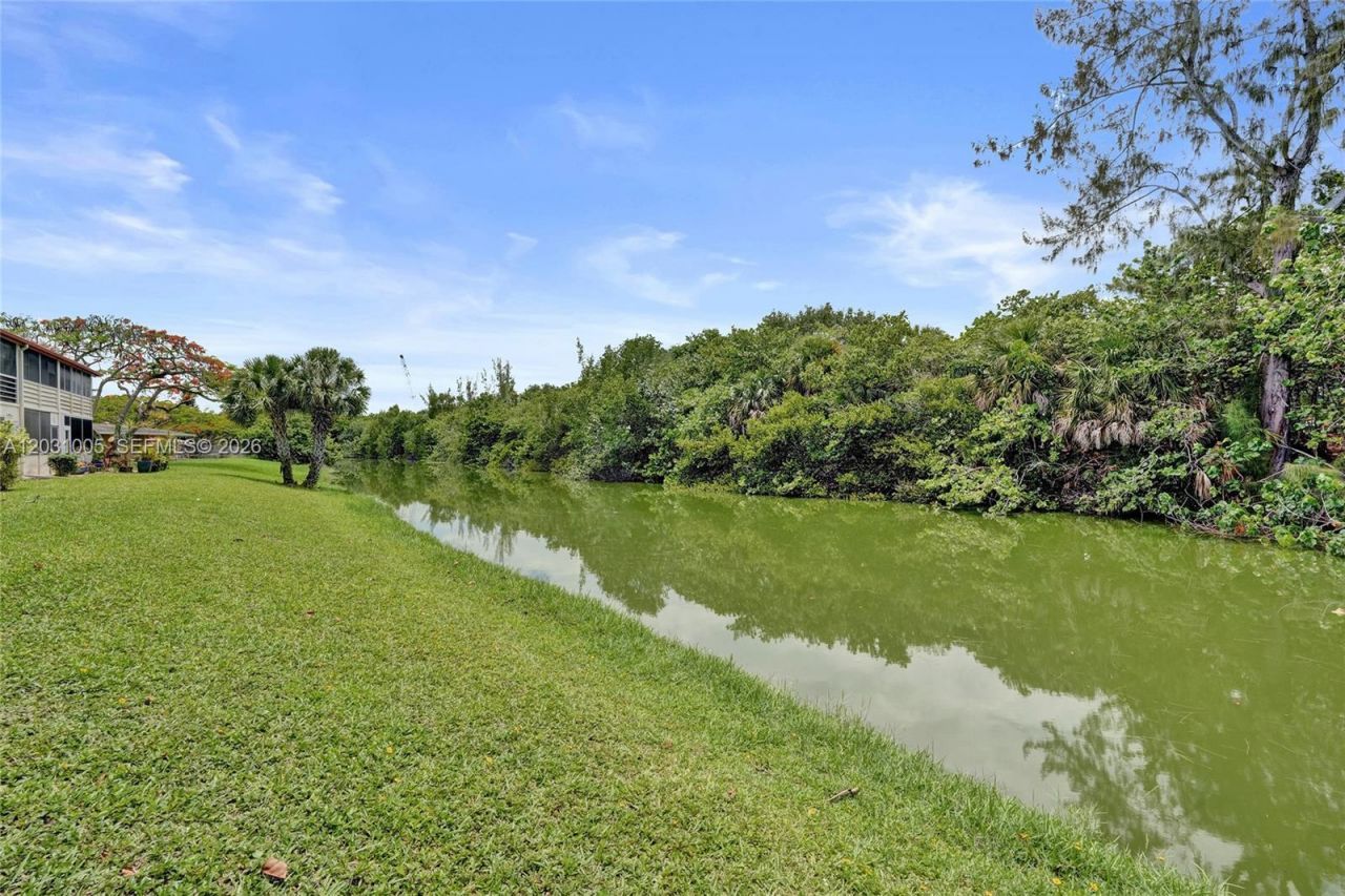 47 Camden , Unit B, West Palm Beach, FL 33417 Photo