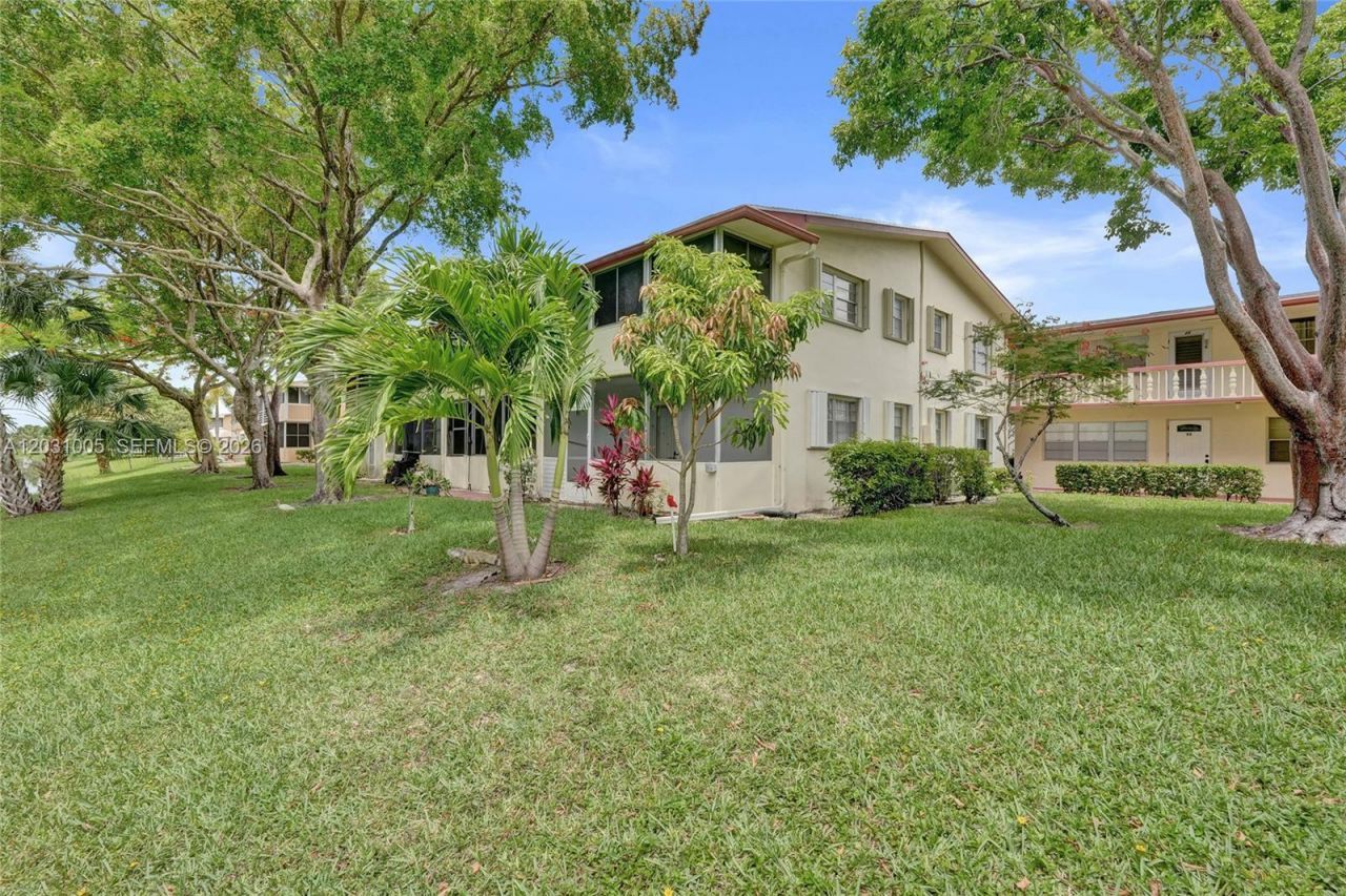 47 Camden , Unit B, West Palm Beach, FL 33417 Photo