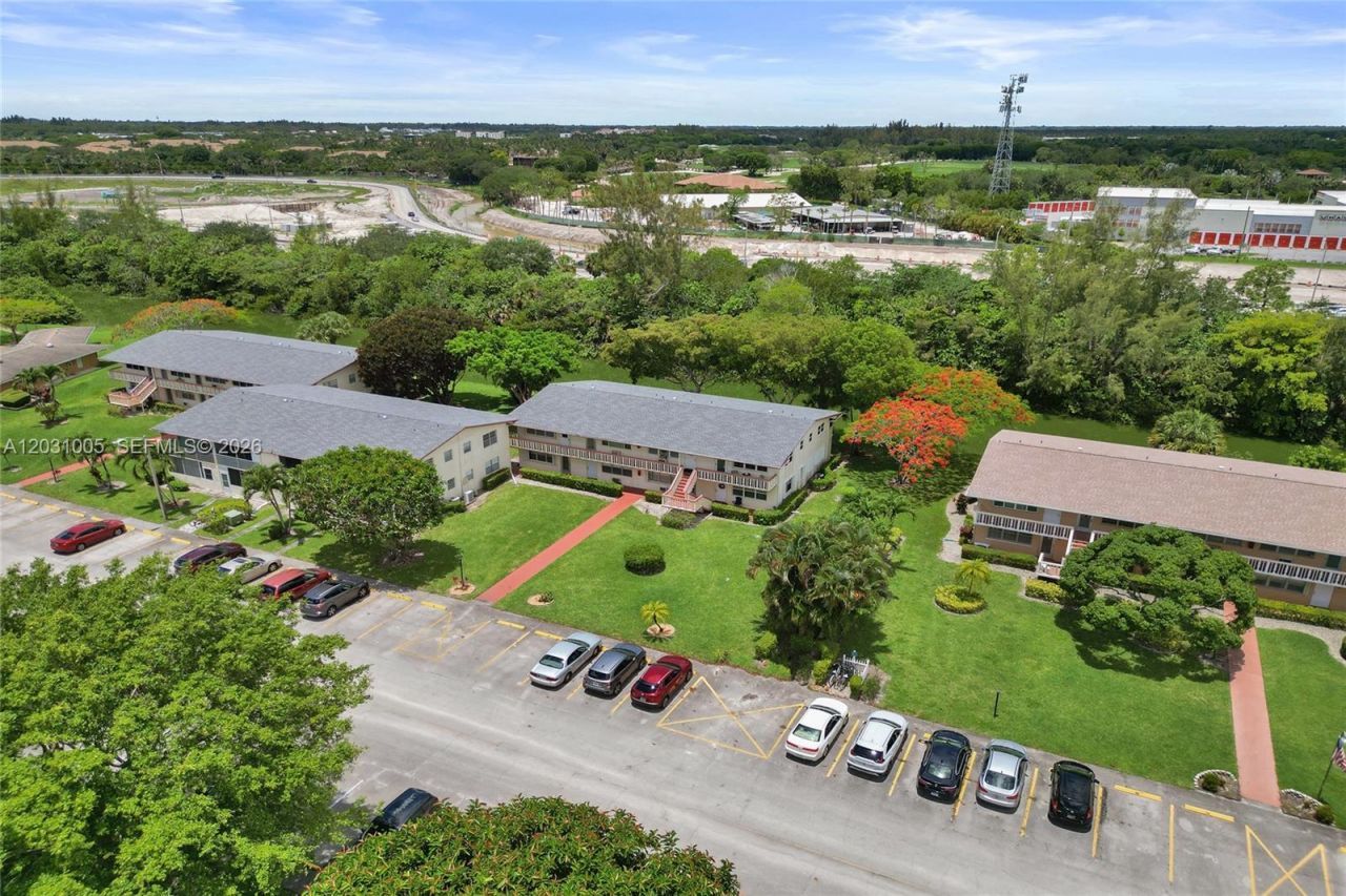 47 Camden , Unit B, West Palm Beach, FL 33417 Photo