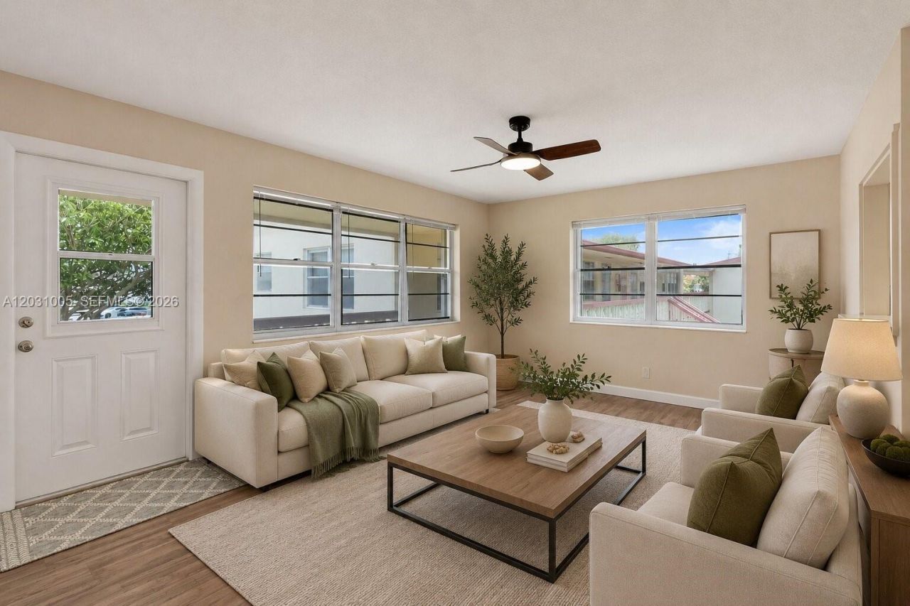 47 Camden , Unit B, West Palm Beach, FL 33417 Photo