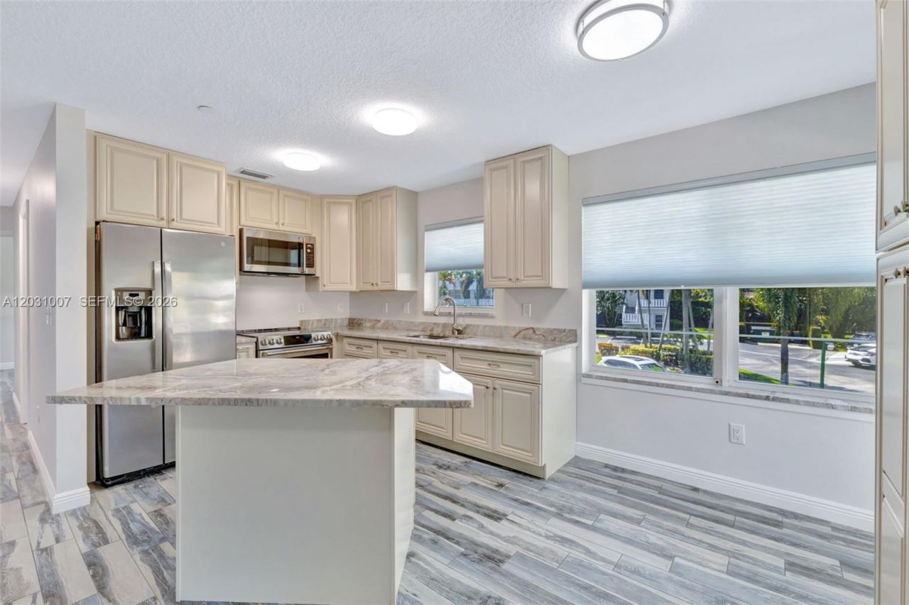 2929 SE Ocean Blvd, Unit F6, Stuart, FL 34996 Photo