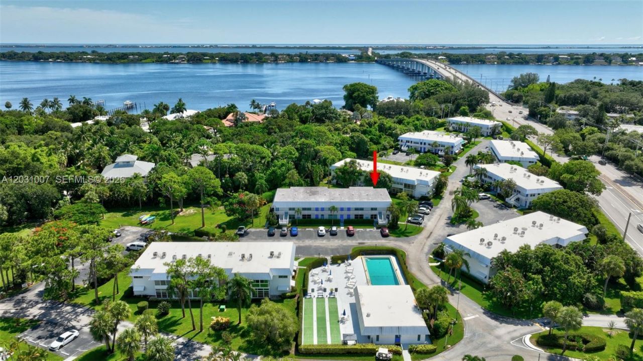 2929 SE Ocean Blvd, Unit F6, Stuart, FL 34996 Photo