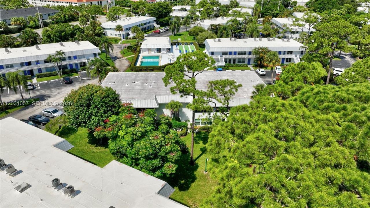 2929 SE Ocean Blvd, Unit F6, Stuart, FL 34996 Photo