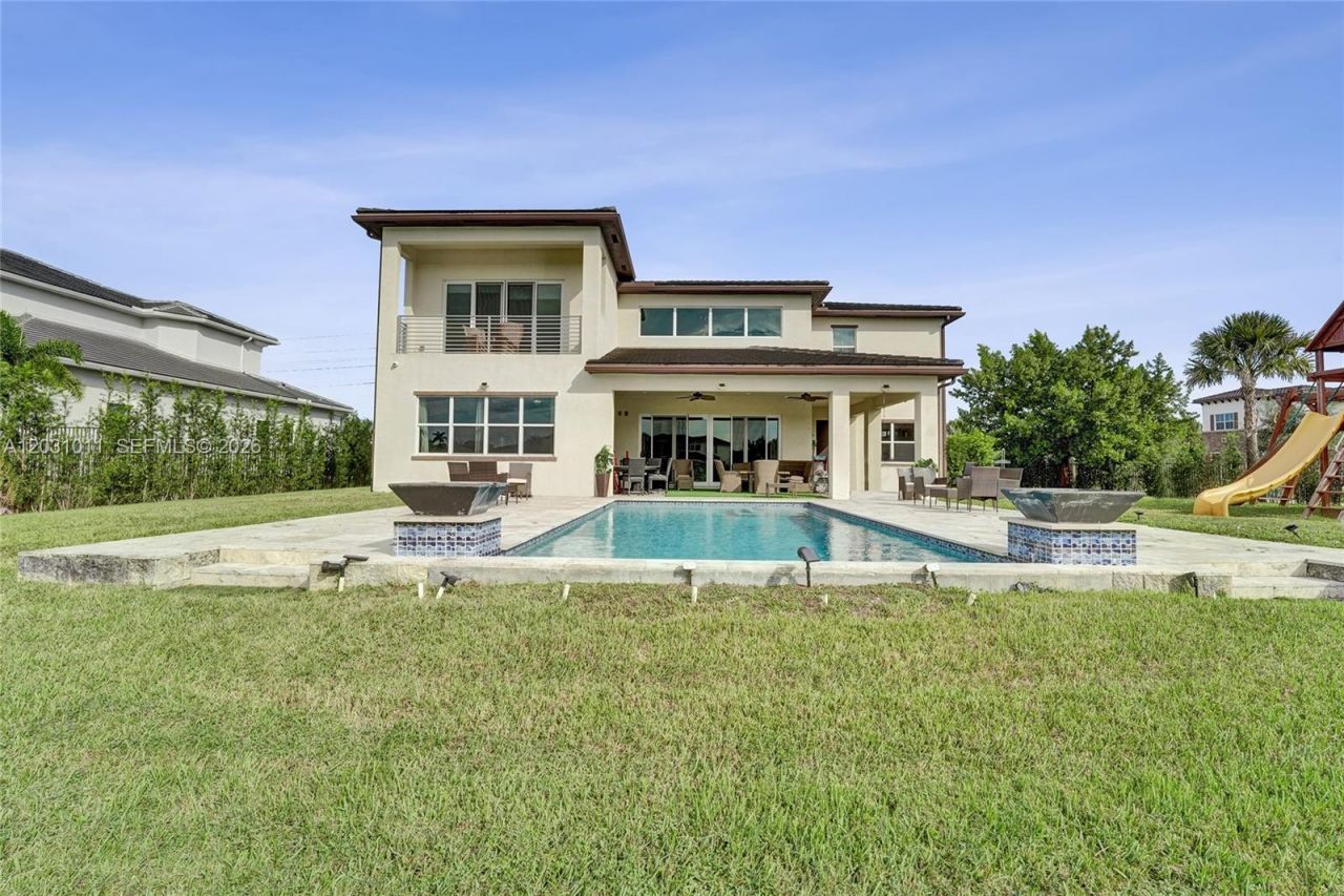 6804 N Stillwater Shores Dr , Davie, FL 33314 Photo