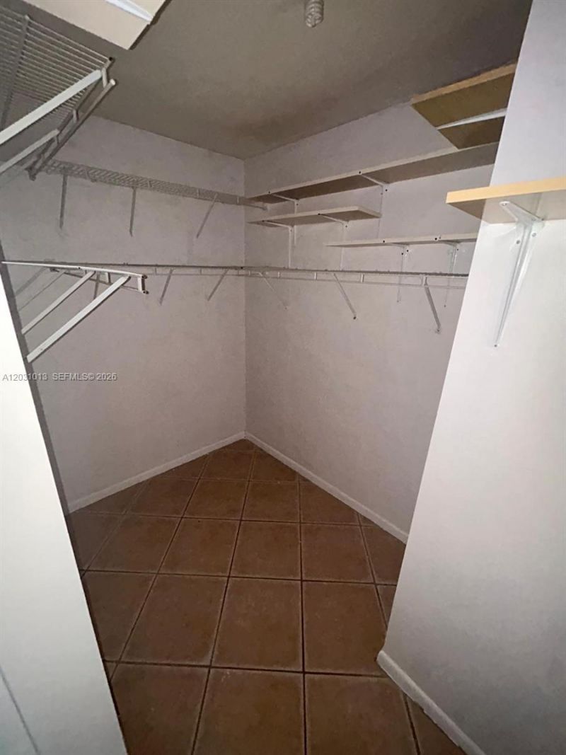 2350 NE 135th St , Unit 706, North Miami, FL 33181 Photo