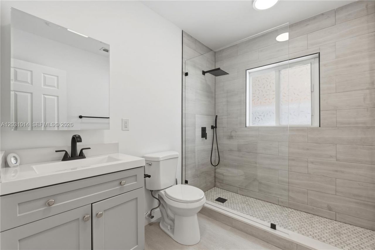 2240 SW 16th Ct , Unit U, Miami, FL 33145 Photo