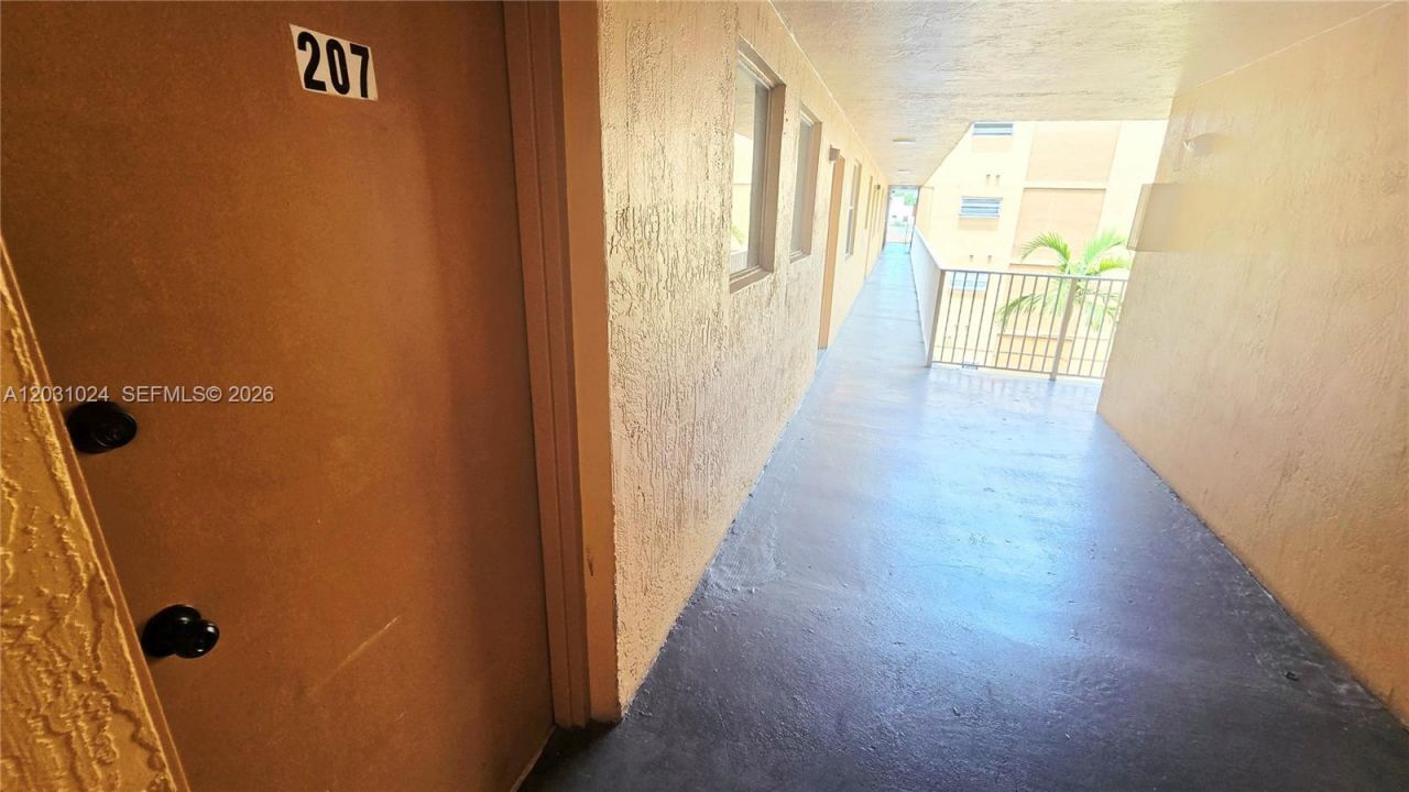 2441 SW 31st Ave, Unit 207, Miami, FL 33145 Photo