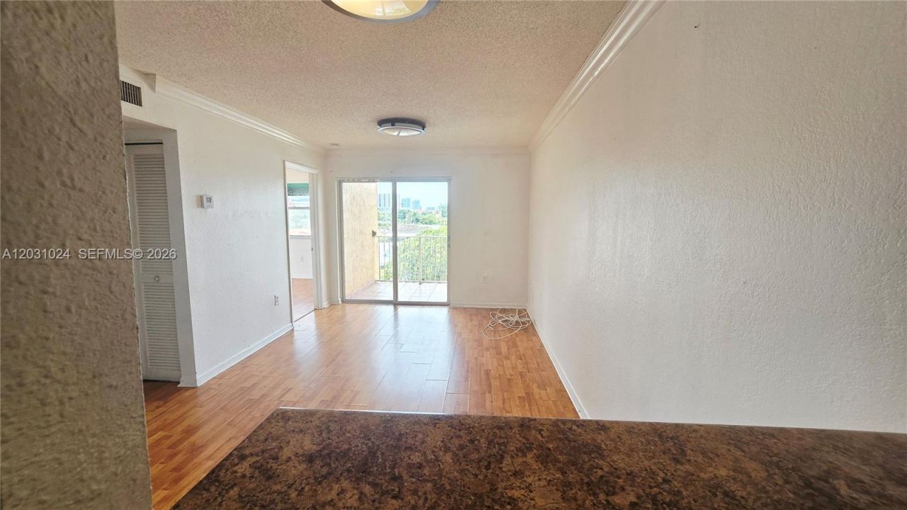 2441 SW 31st Ave, Unit 207, Miami, FL 33145 Photo