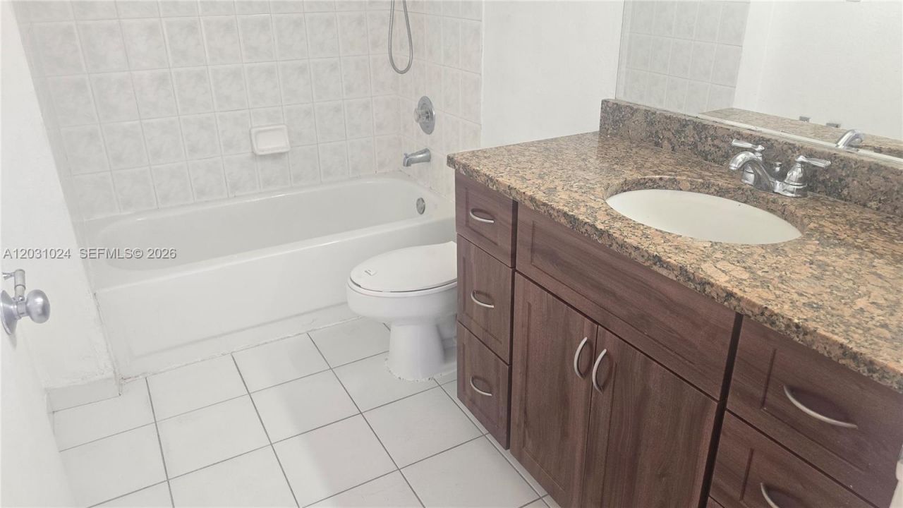 2441 SW 31st Ave, Unit 207, Miami, FL 33145 Photo