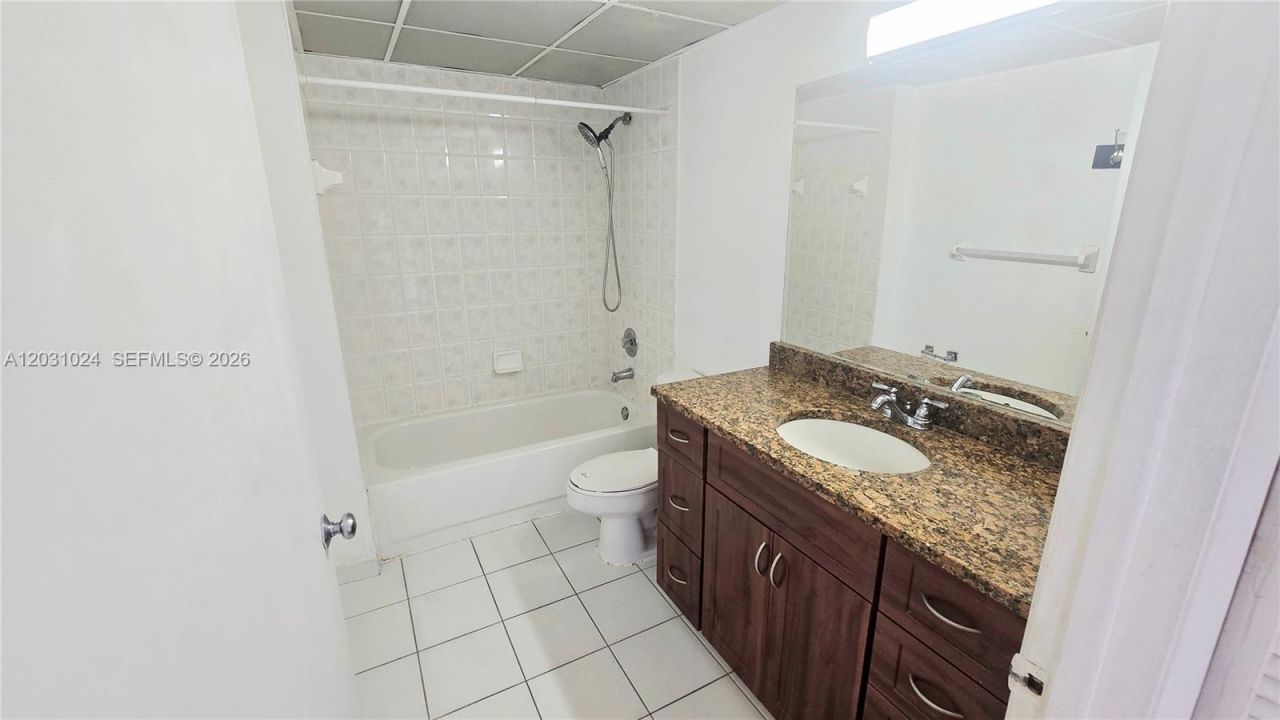 2441 SW 31st Ave, Unit 207, Miami, FL 33145 Photo