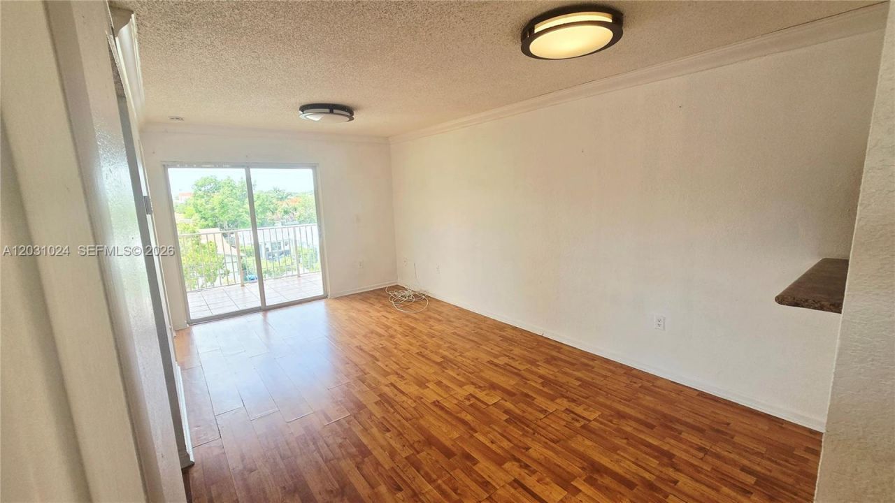 2441 SW 31st Ave, Unit 207, Miami, FL 33145 Photo