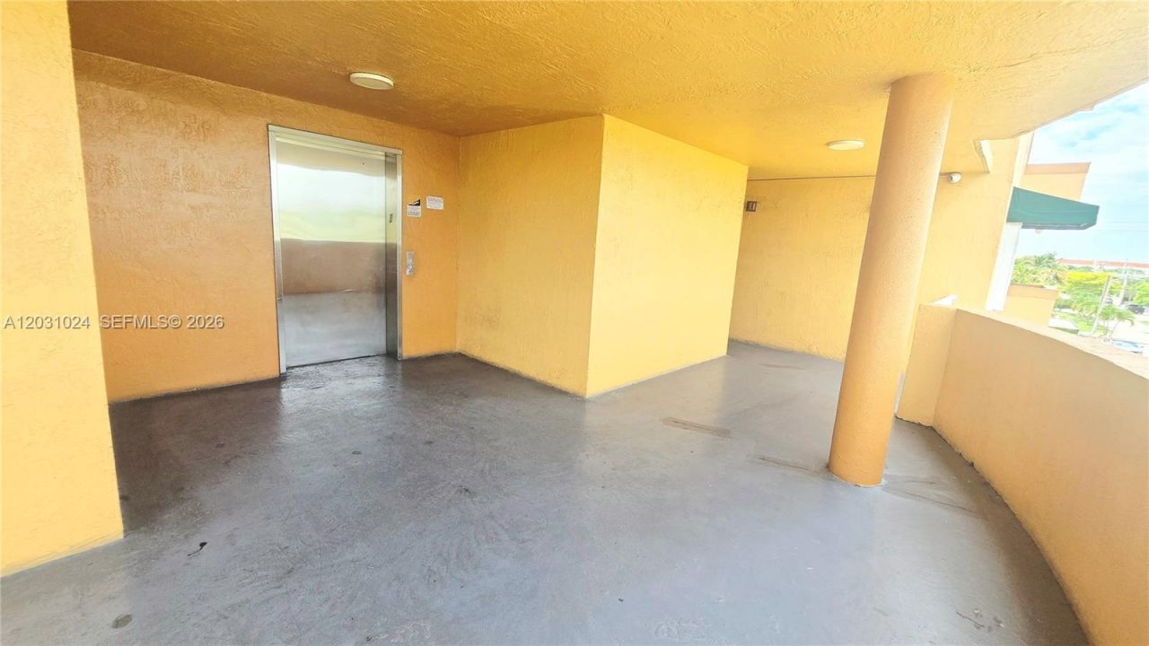 2441 SW 31st Ave, Unit 207, Miami, FL 33145 Photo