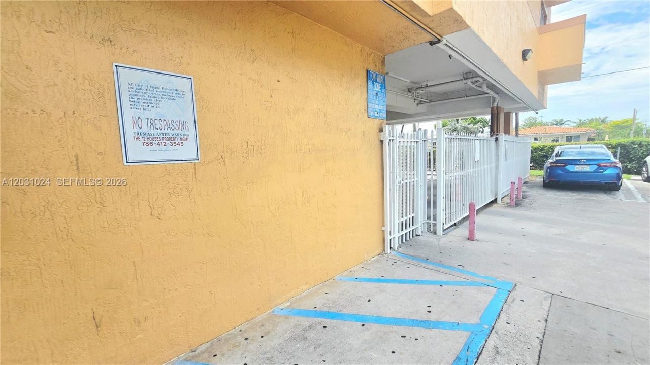 2441 SW 31st Ave, Unit 207, Miami, FL 33145 Photo