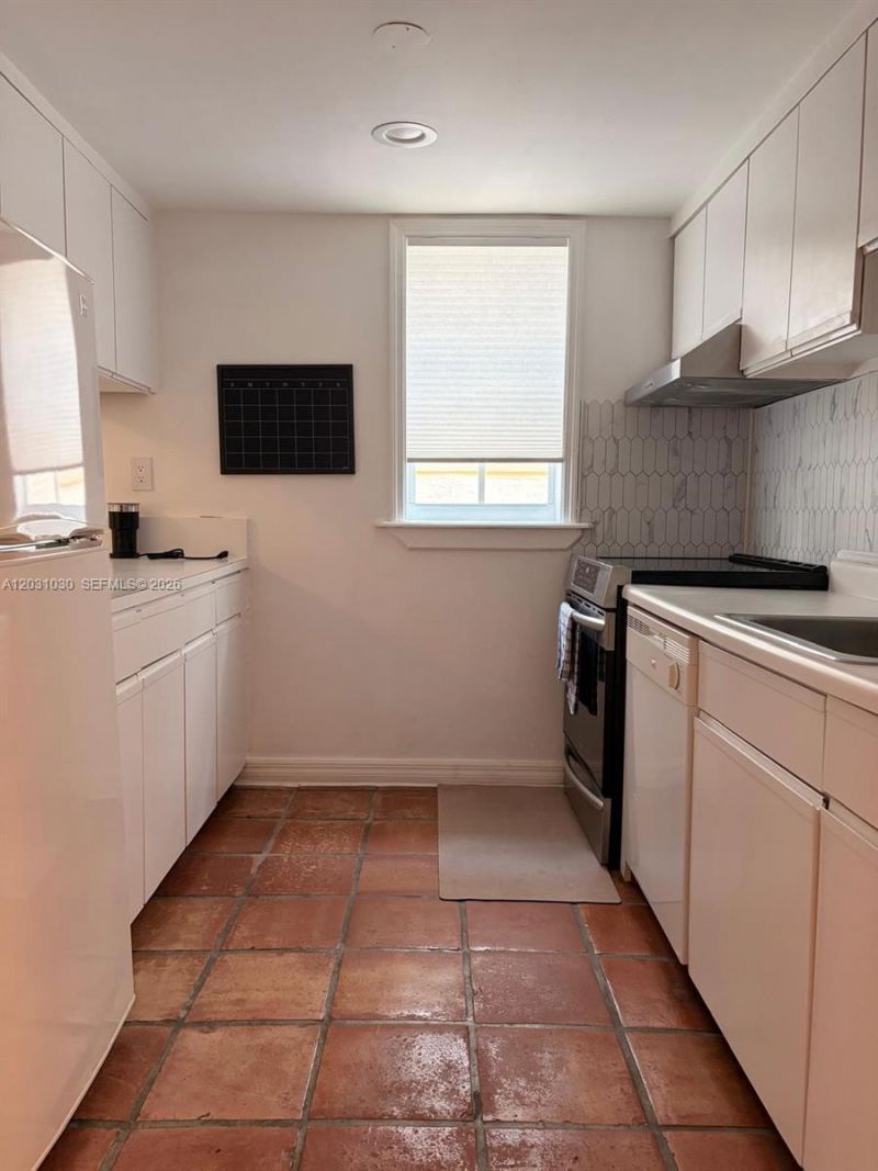 1308 Drexel Ave , Unit 311, Miami Beach, FL 33139 Photo
