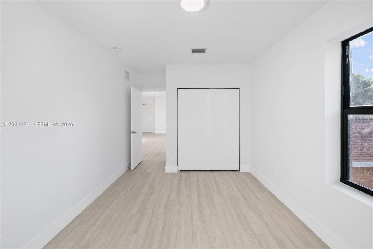 1721 SW 13th St , Unit 4, Miami, FL 33145 Photo