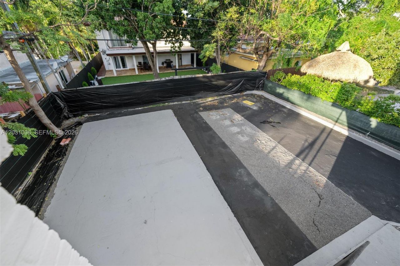 1721 SW 13th St , Unit 4, Miami, FL 33145 Photo