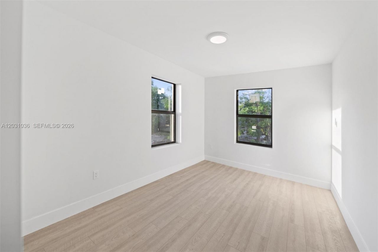1721 SW 13th St , Unit 4, Miami, FL 33145 Photo