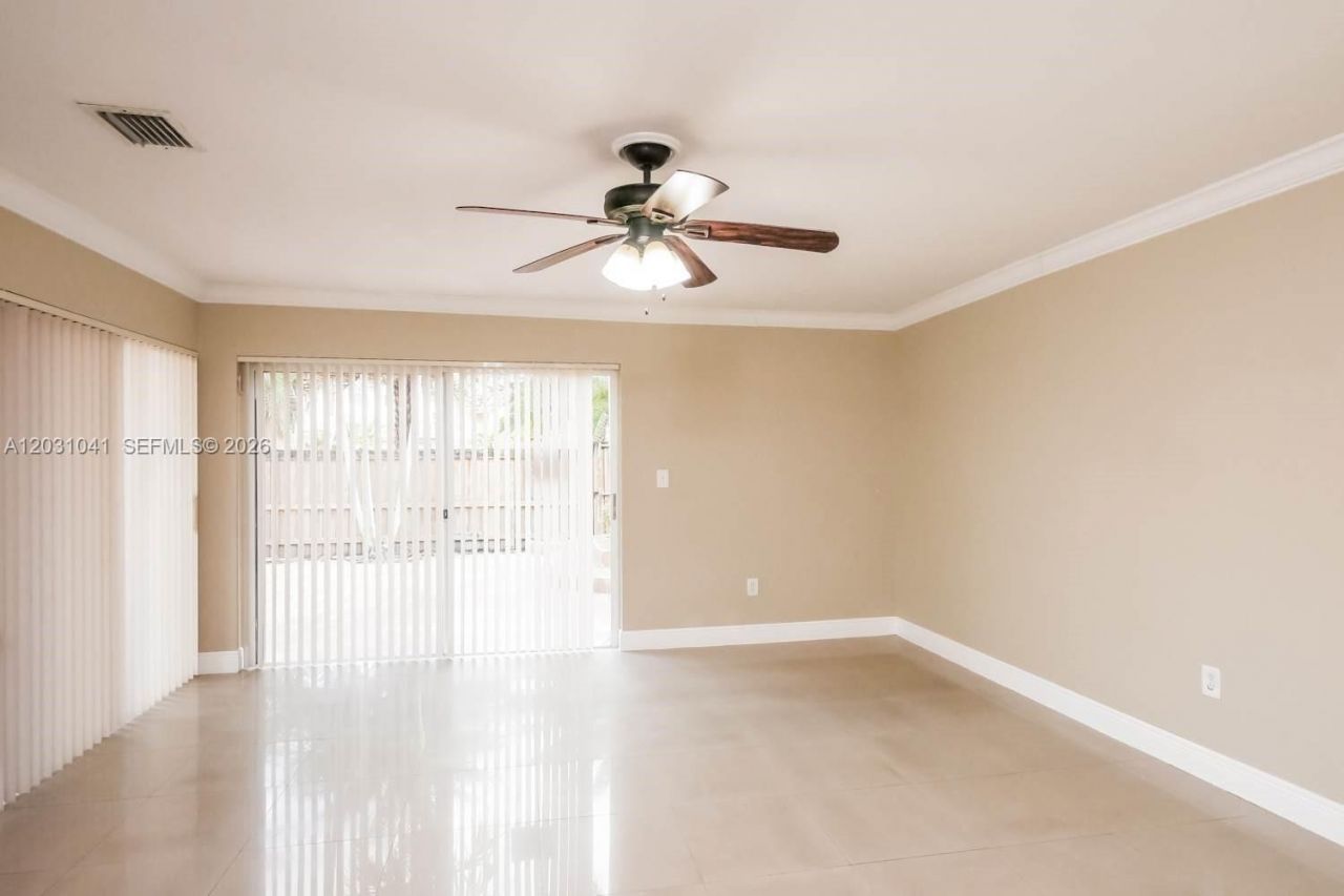 16449 SW 95th St , Unit 16449, Miami, FL 33196 Photo
