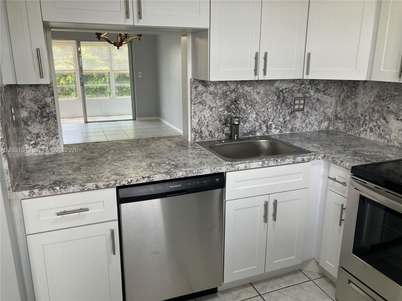 2801 NW 47th Ter, Unit 403B, Lauderdale Lakes, FL 33313 Photo