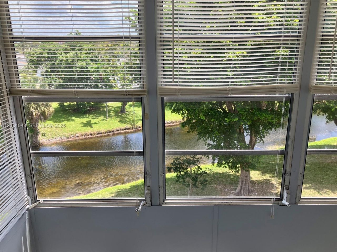 2801 NW 47th Ter, Unit 403B, Lauderdale Lakes, FL 33313 Photo