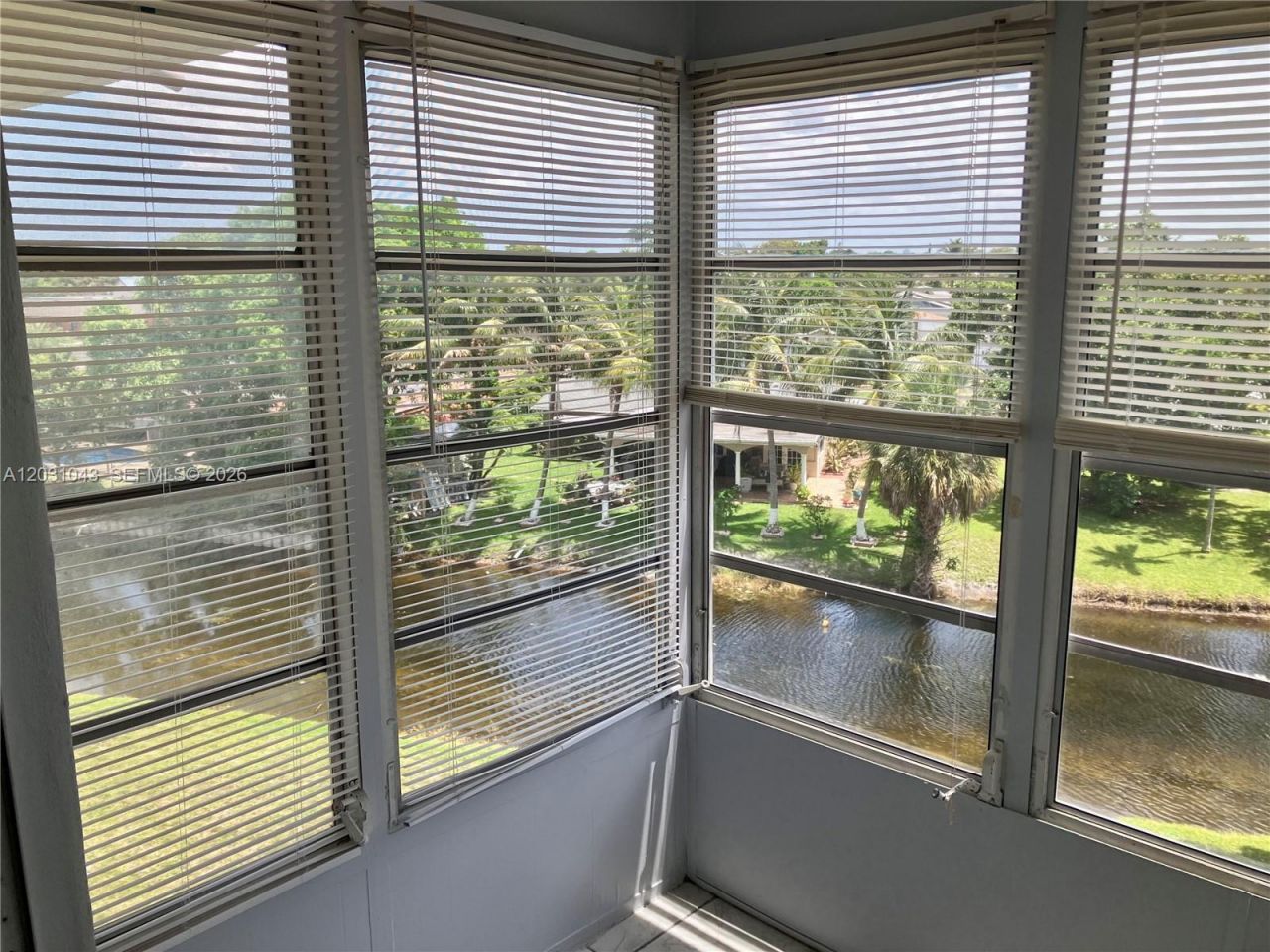 2801 NW 47th Ter , Unit 403B, Lauderdale Lakes, FL 33313 Photo