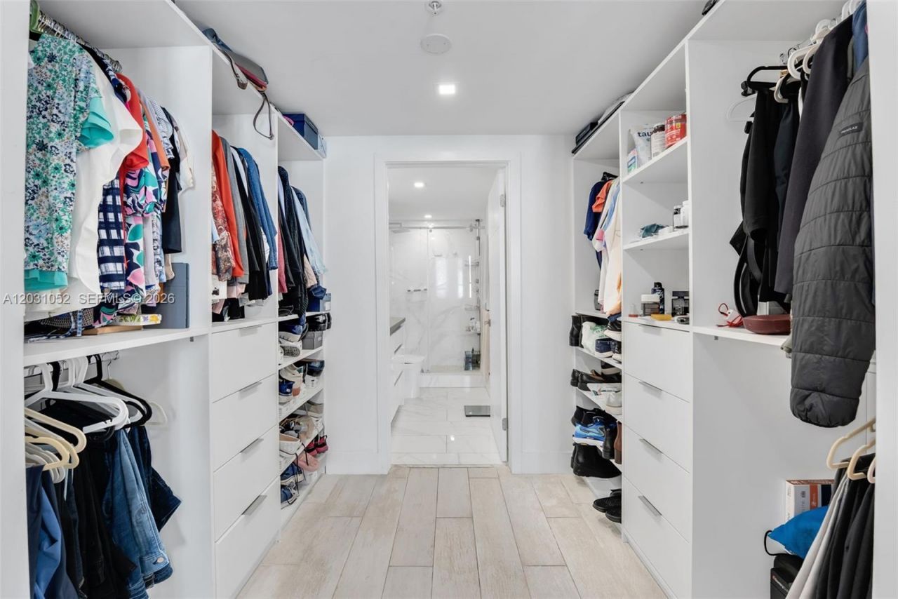 701 Brickell Key Blvd, Unit 1506, Miami, FL 33131 Photo