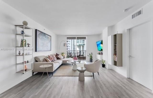 701 Brickell Key Blvd, Unit 1506, Miami, FL 33131 Photo