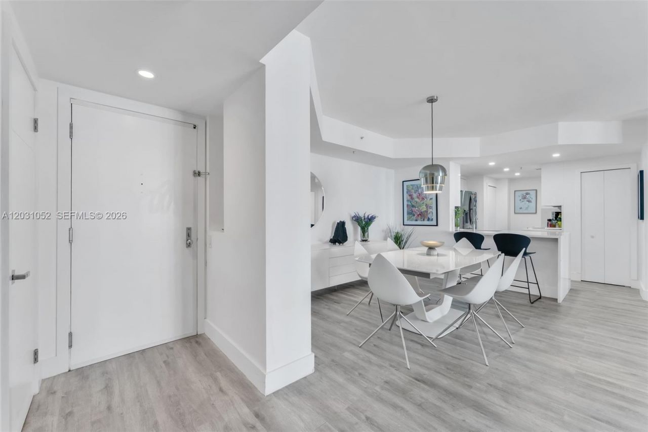 701 Brickell Key Blvd, Unit 1506, Miami, FL 33131 Photo
