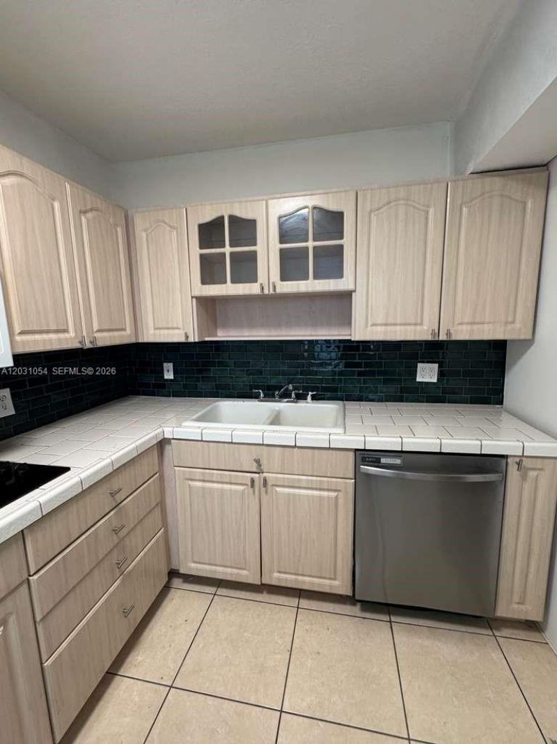 310 SW 10th St , Fort Lauderdale, FL 33315 Photo