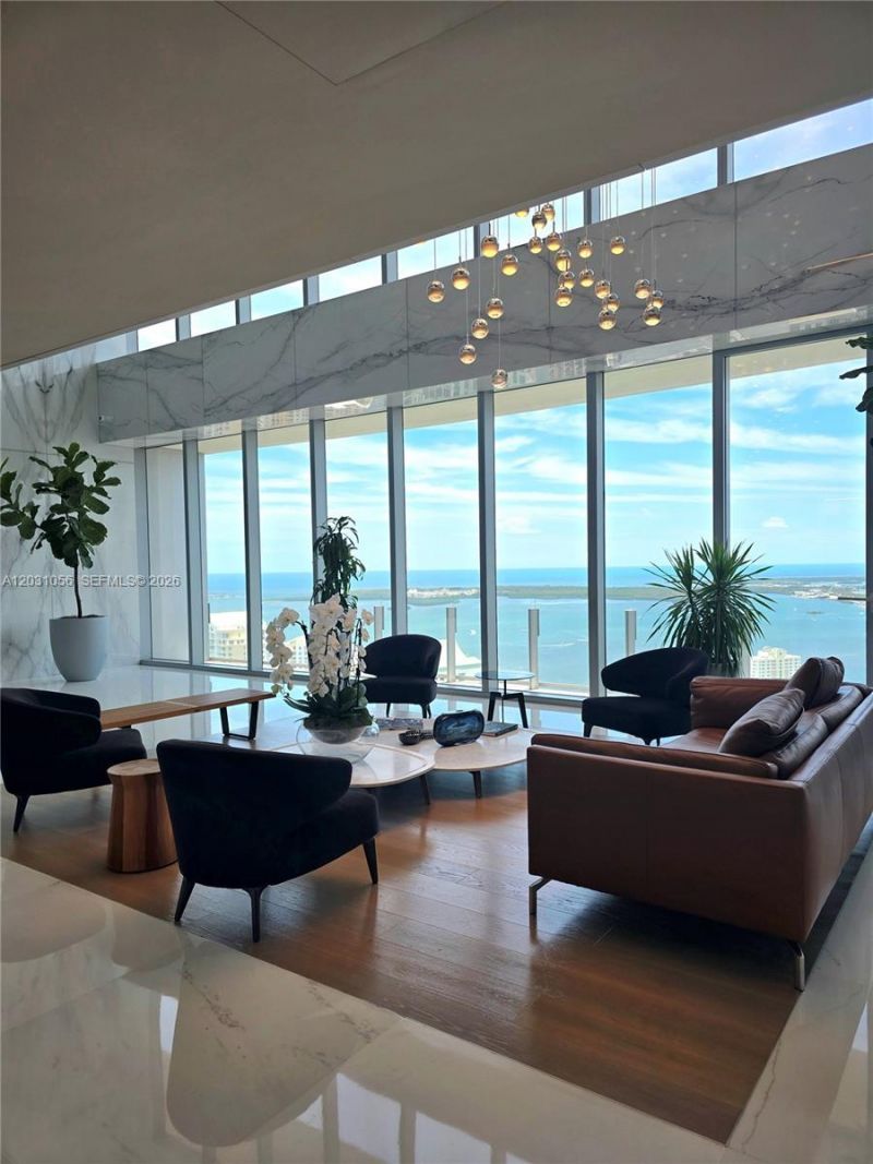 300 Biscayne Blvd Way, Unit 2408W, Miami, FL 33131 Photo