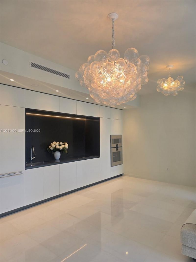 300 Biscayne Blvd Way, Unit 2408W, Miami, FL 33131 Photo