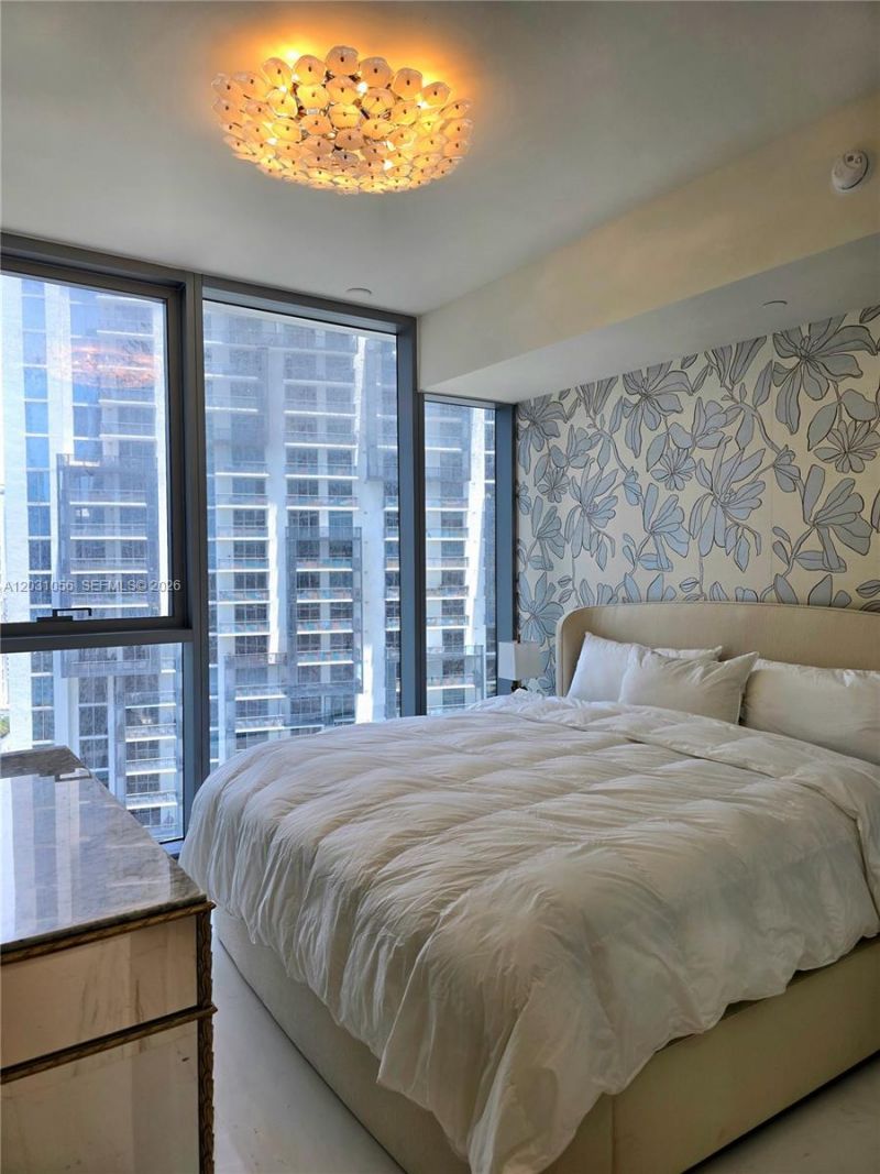 300 Biscayne Blvd Way, Unit 2408W, Miami, FL 33131 Photo