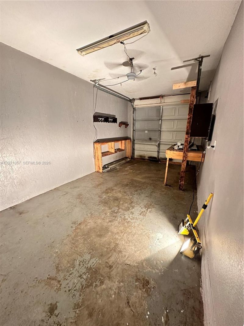 687 SW 10th St , Florida City, FL 33034 Photo