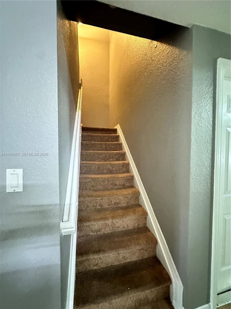 687 SW 10th St , Florida City, FL 33034 Photo