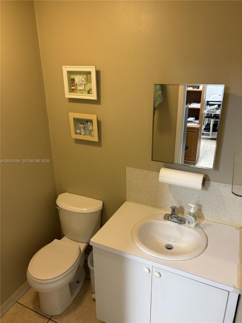 1750 W 39th Pl , Unit 1007, Hialeah, FL 33012 Photo