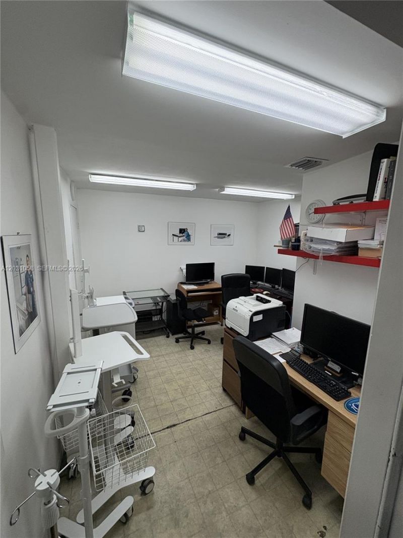1750 W 39th Pl , Unit 1007, Hialeah, FL 33012 Photo