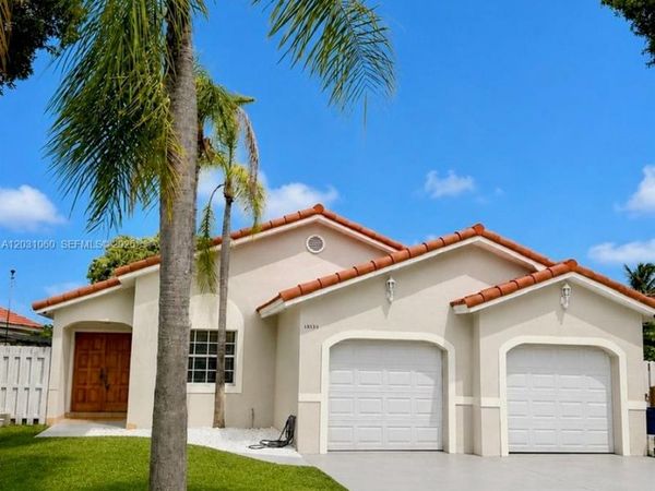 18145 NW 61st Ave , Hialeah, FL 33015
