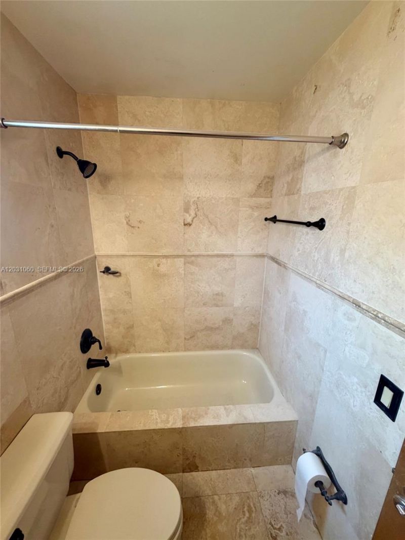 18145 NW 61st Ave , Hialeah, FL 33015 Photo