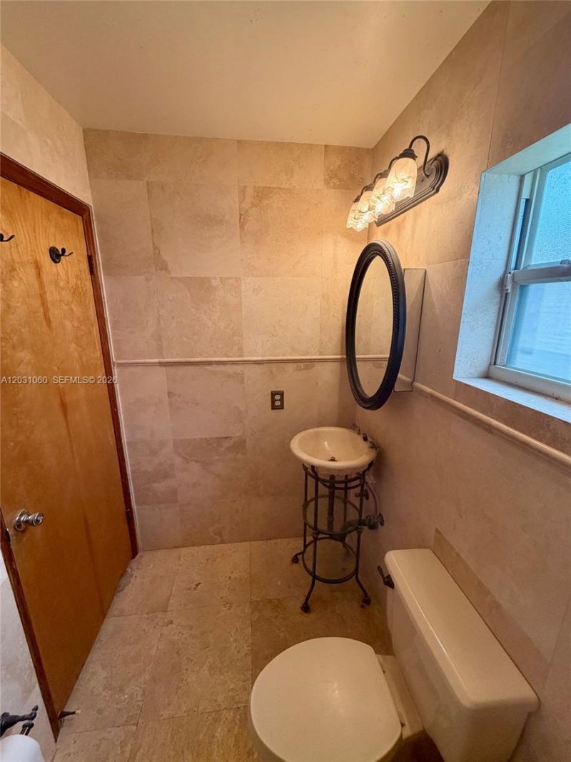 18145 NW 61st Ave , Hialeah, FL 33015 Photo