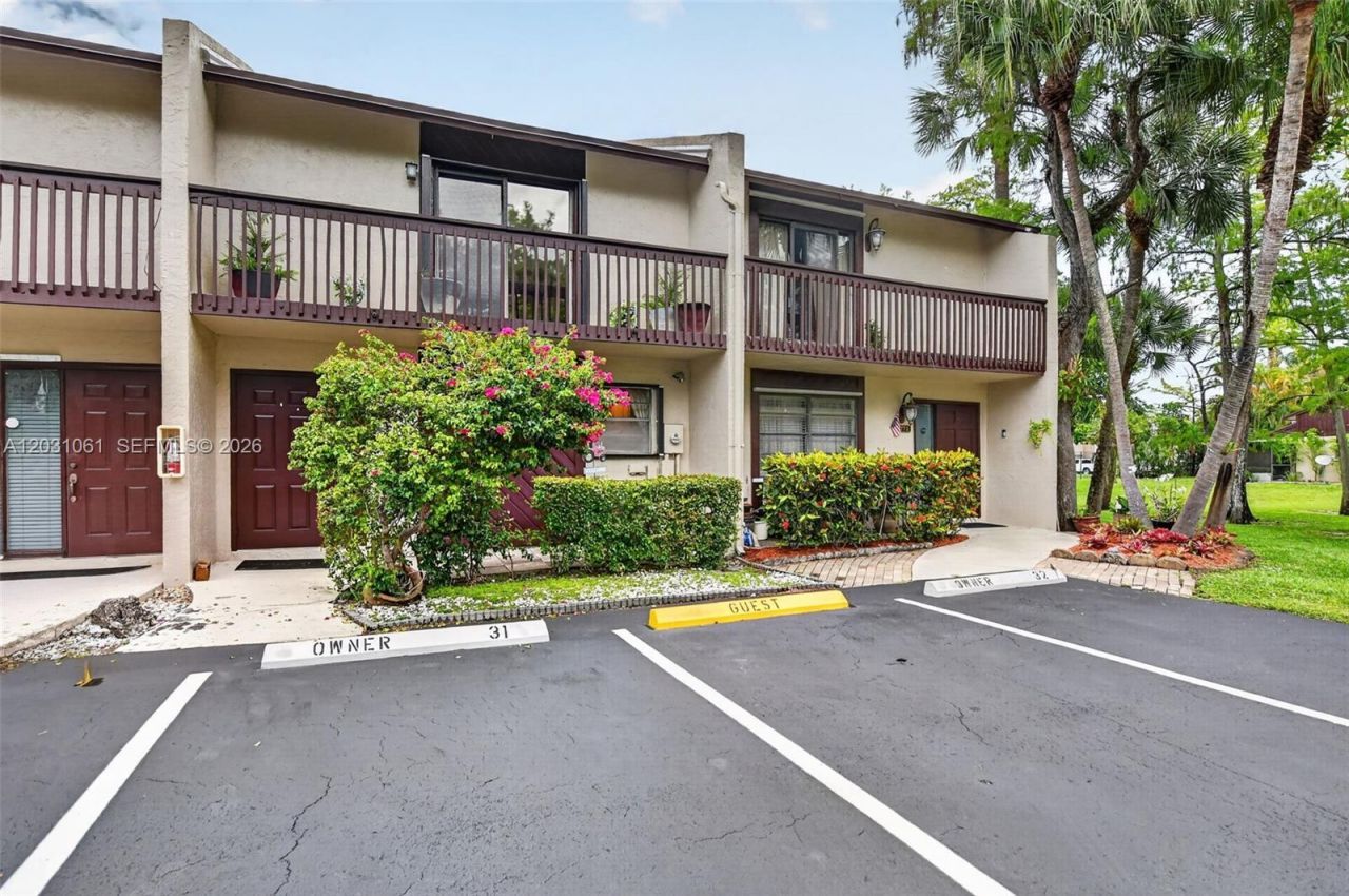 775 NW 47th St, Deerfield Beach, FL 33064 Main Photo