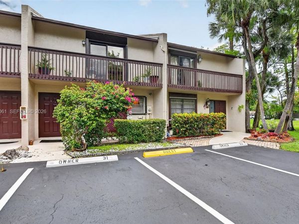 775 NW 47th St, Deerfield Beach, FL 33064