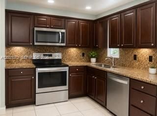 7551 SW 42nd Pl, Davie, FL 33314 Photo