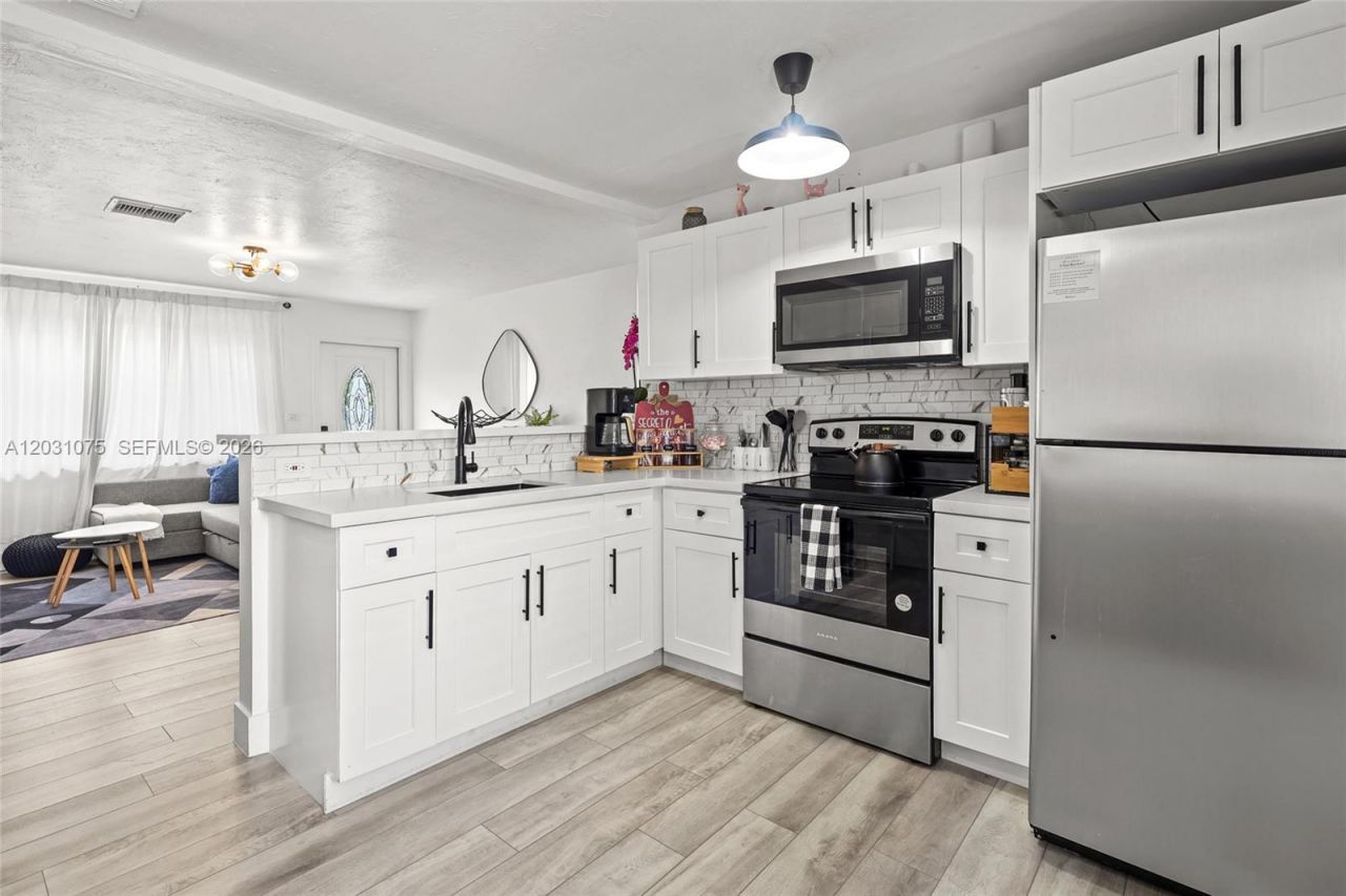 11002 NE 13th Ave , Unit #, Miami, FL 33161 Photo