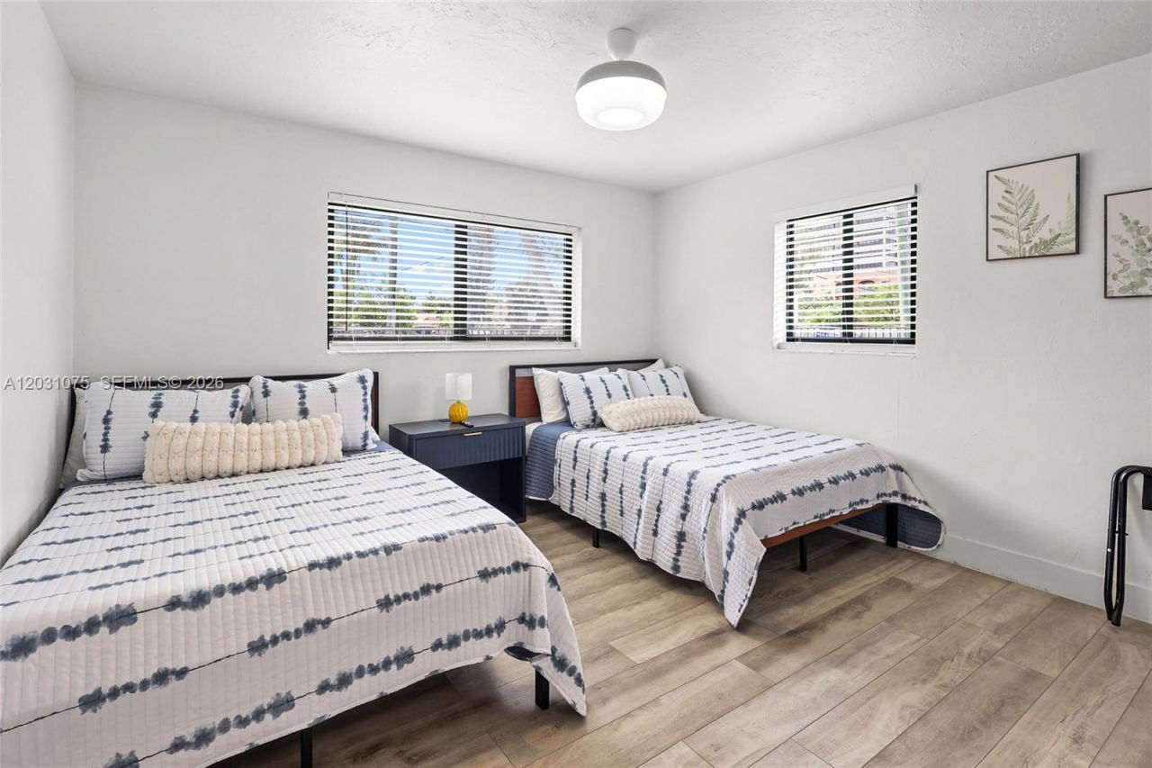 11002 NE 13th Ave , Unit #, Miami, FL 33161 Photo