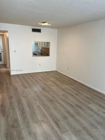 1665 Bay Rd, Unit 218, Miami Beach, FL 33139 Photo