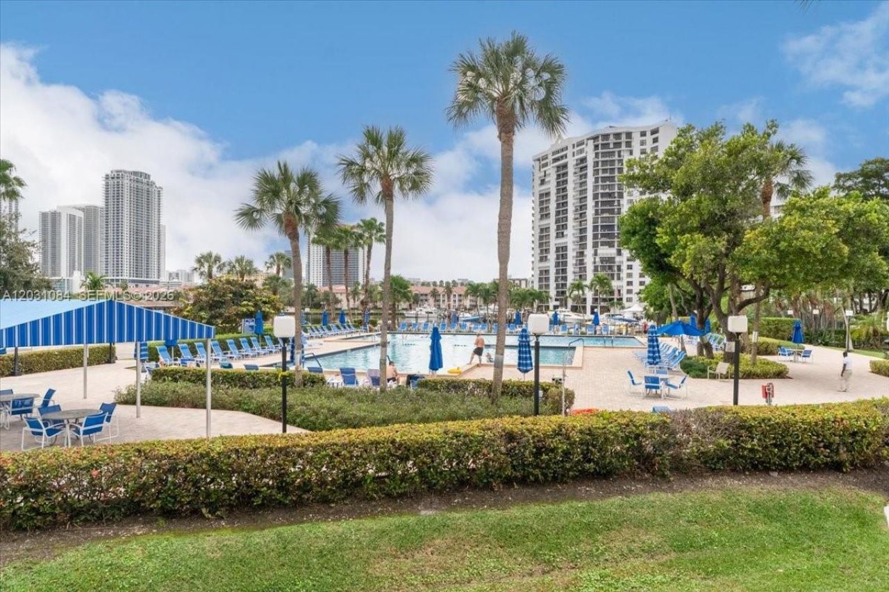 600 Three Islands Blvd , Unit 1413, Hallandale Beach, FL 33009 Photo